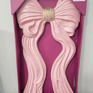 Viral Pink Bow Wall Decor